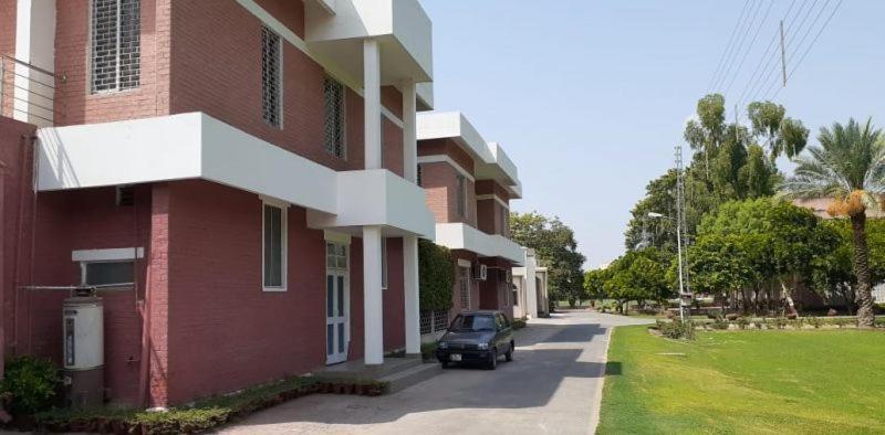 University Guest House, The Islamia University Of Bahawlpur 바하왈푸르 외부 사진